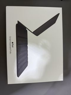 iPad A16 Korean Magic Keyboard Folio, Computers & Tech, Parts ...