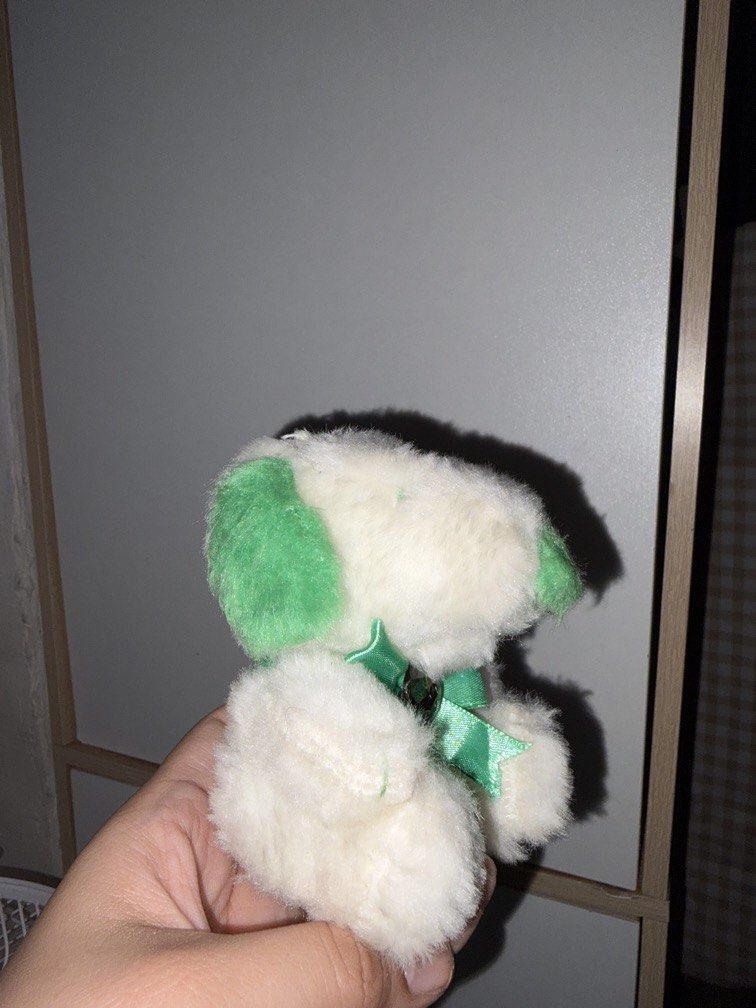 Snoopy Rare Green Small Plush Toy (Category: Plushies & Soft Toys) located in Pateros City. Submitted by flukycharms (Listing ID 1470137302, Image 2). Description: .