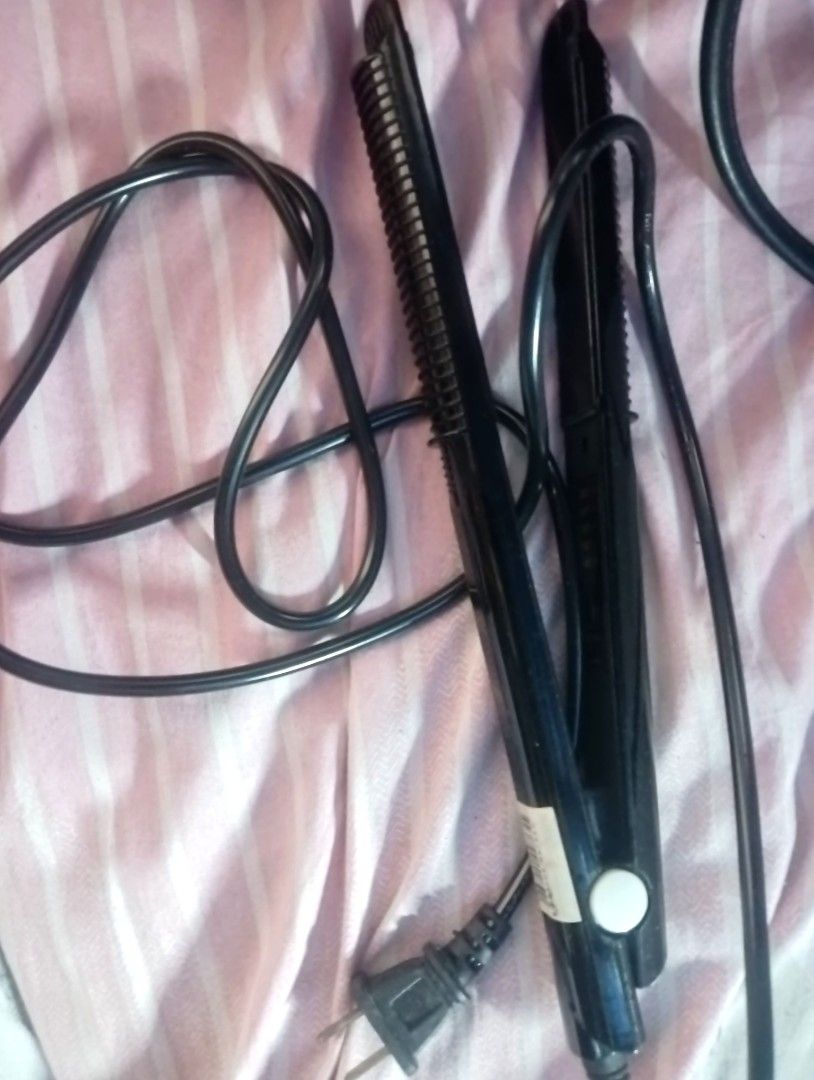 Sofitec Hair Straightener (Category: Hair) located in Manila. Submitted by blairepreloved (Listing ID 1470134053, Image 1). Description: - Working perfectly - No box na - Last price posted Sorry for the low quality pics.