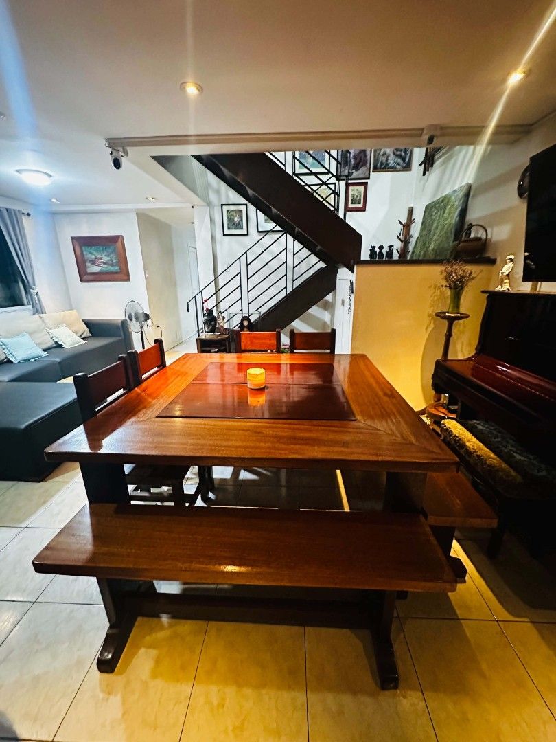 Solid Mahogany 8-Seater Dining Set (Table with 4 Chairs and 2 Benches) (Category: Tables & Sets) located in Quezon City. Submitted by declutterhomefinds (Listing ID 1470018105, Image 2). Description: 💵 Price: ₱42,000 (negotiable) 📝 Description Solid Mahogany 8-10 Seater Dining Set Selling our beautiful, heavy-duty family dining set made from 100% genuine solid Mahogany wood. This is a premium, custom-built piece featuring unique thick grain pat