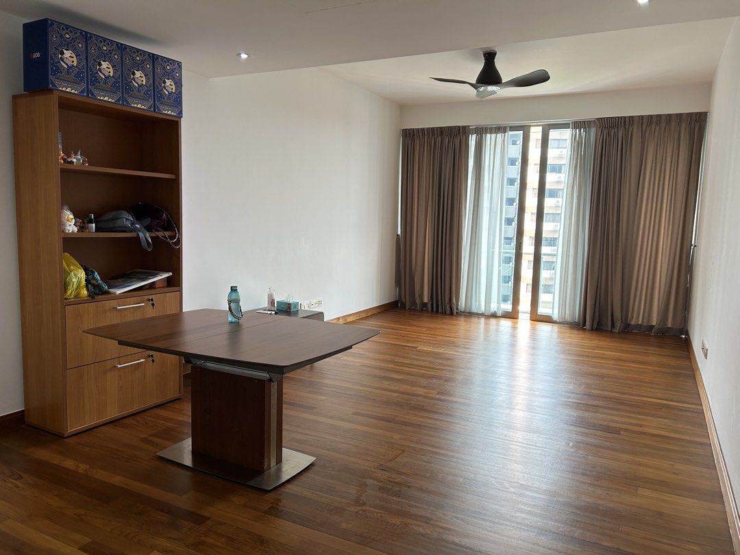 Solid wood dining table (Category: Tables & Sets) located in Singapore. Submitted by calchlch (Listing ID 1469987253, Image 3). Description: High quality dining table, extendable to cater for 2 more seats. Solid base that will never rock. High quality wood and solid steel..
