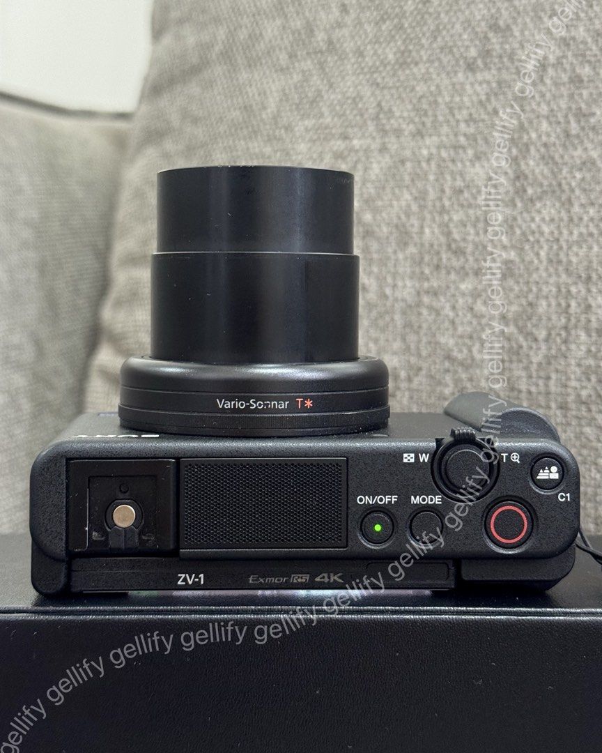 SONY ZV1 ZV-1 DIGITAL CAMERA (Category: Cameras) located in Mandaluyong City. Submitted by gse2018 (Listing ID 1470037430, Image 2). Description: SONY ZV1 ZV-1 DIGITAL CAMERA Condition: * 9/10 – Physical condition: Light paint fading around the circular rim (NOT on the lens itself). This is a common issue with the ZV-1. Detailed video available upon request. * Clean and responsive lens! * 10/10 – Functional condition: 100% working, no issues. Inc