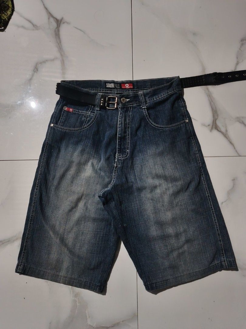 South pole Jorts Redtabs (Category: Chinos) located in Bacolod City. Submitted by decayed_outlet (Listing ID 1470101374, Image 1). Description: 100% Denim Issue Few Scratches 32x24.