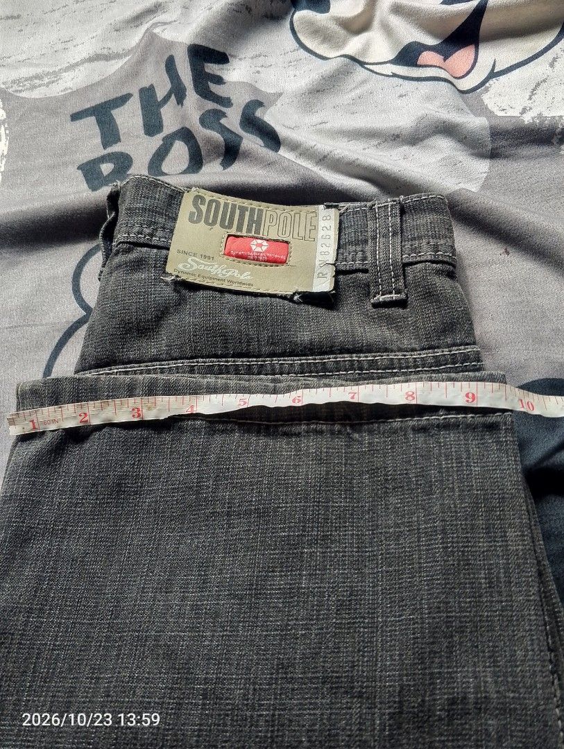 Southpole redtan (Category: Jeans) located in Calasiao. Submitted by paupau.bb (Listing ID 1469947532, Image 2). Description: 30 waist, 40 lenght, 13 thigh, 9 hem.