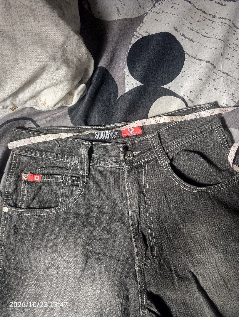 Southpole redtan (Category: Jeans) located in Calasiao. Submitted by paupau.bb (Listing ID 1469947532, Image 3). Description: 30 waist, 40 lenght, 13 thigh, 9 hem.