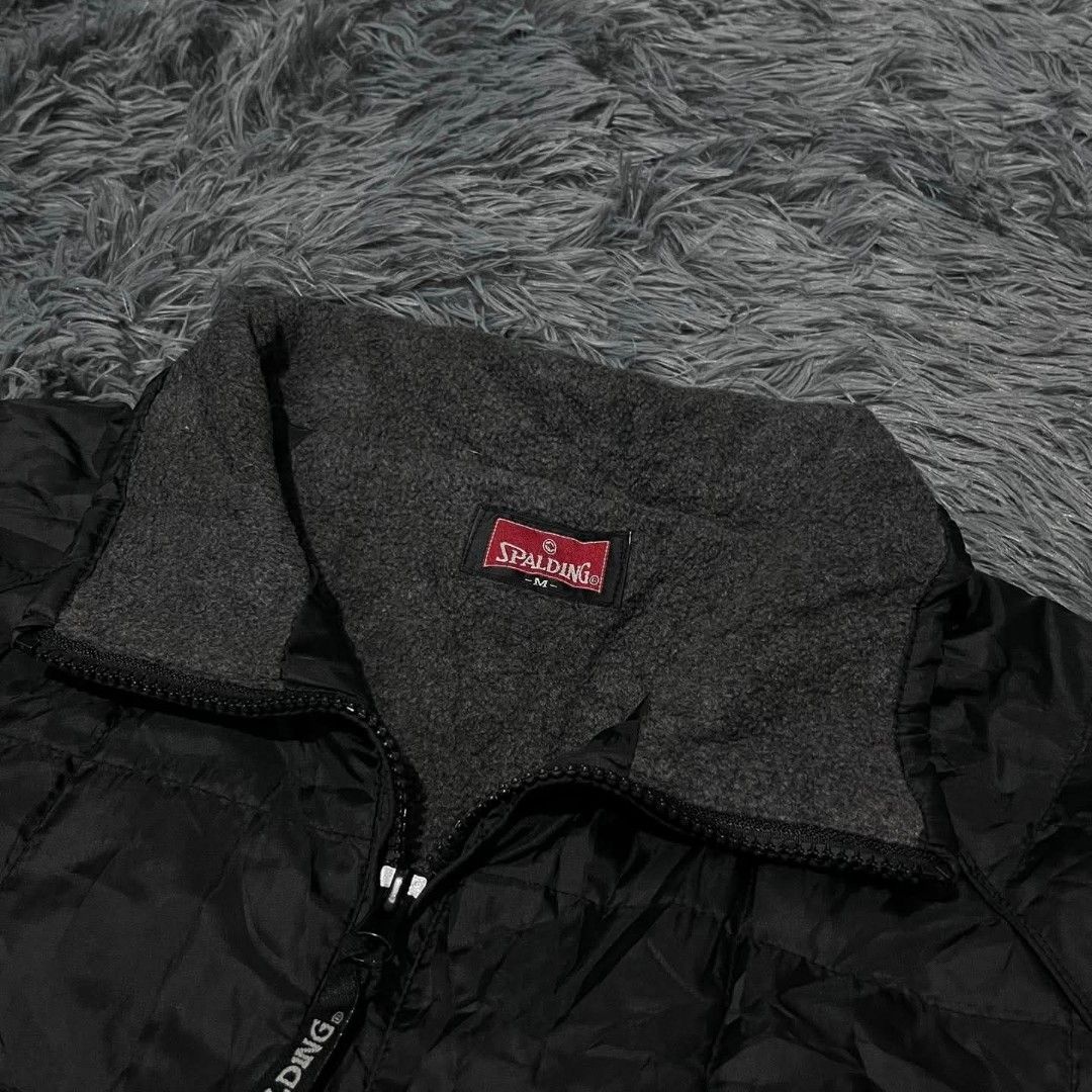 Spalding (Category: Coats, Jackets and Outerwear) located in Batangas. Submitted by jaylord_g (Listing ID 1470130993, Image 3). Description: VINTAGE FILA FULL ZIP COLORBLOCK TRACK/WINDBREAKER JACKET Price: 300+Shipping Fee ⛔Condition: 9/10 📏Dimes: 23x26 👕Size: Large 🎨Color Rate: 9.5/10 ❌Issue: Need wash 📍:Batangas City.