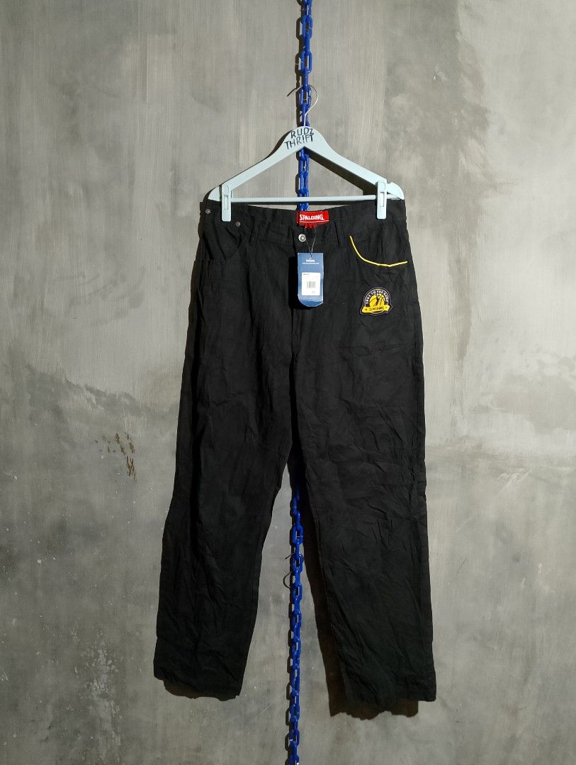 SPALDING PANTS 36X45 (Category: Chinos) located in Sorsogon. Submitted by rudzthrift360 (Listing ID 1469988575, Image 1). Description: .