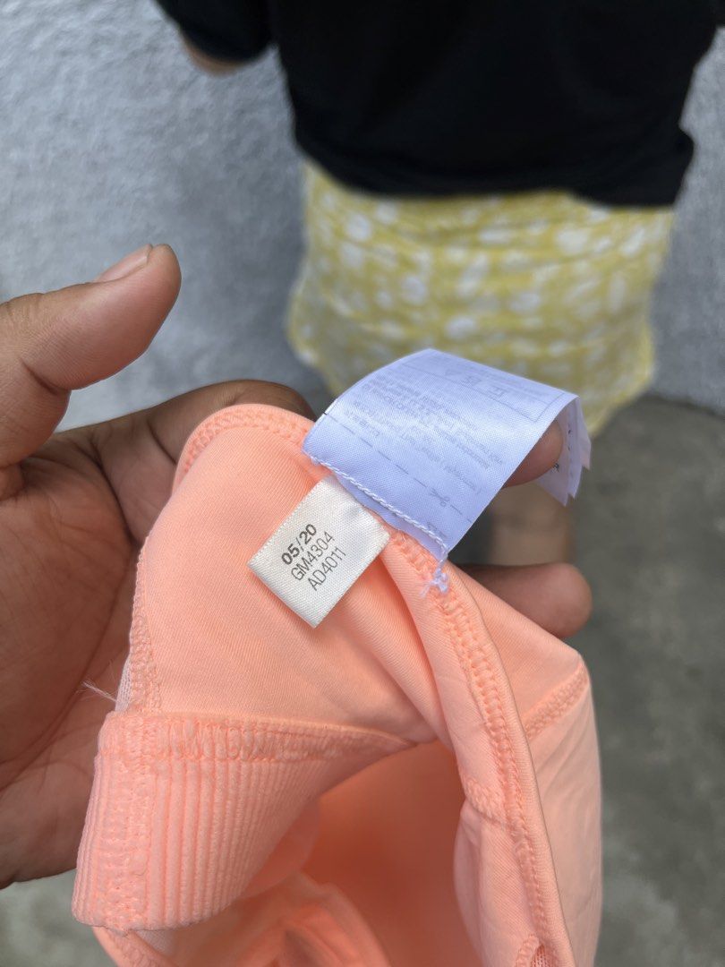 Sports bra (Category: Activewear) located in Cagayan de Oro. Submitted by kairothegreat (Listing ID 1469972195, Image 3). Description: .