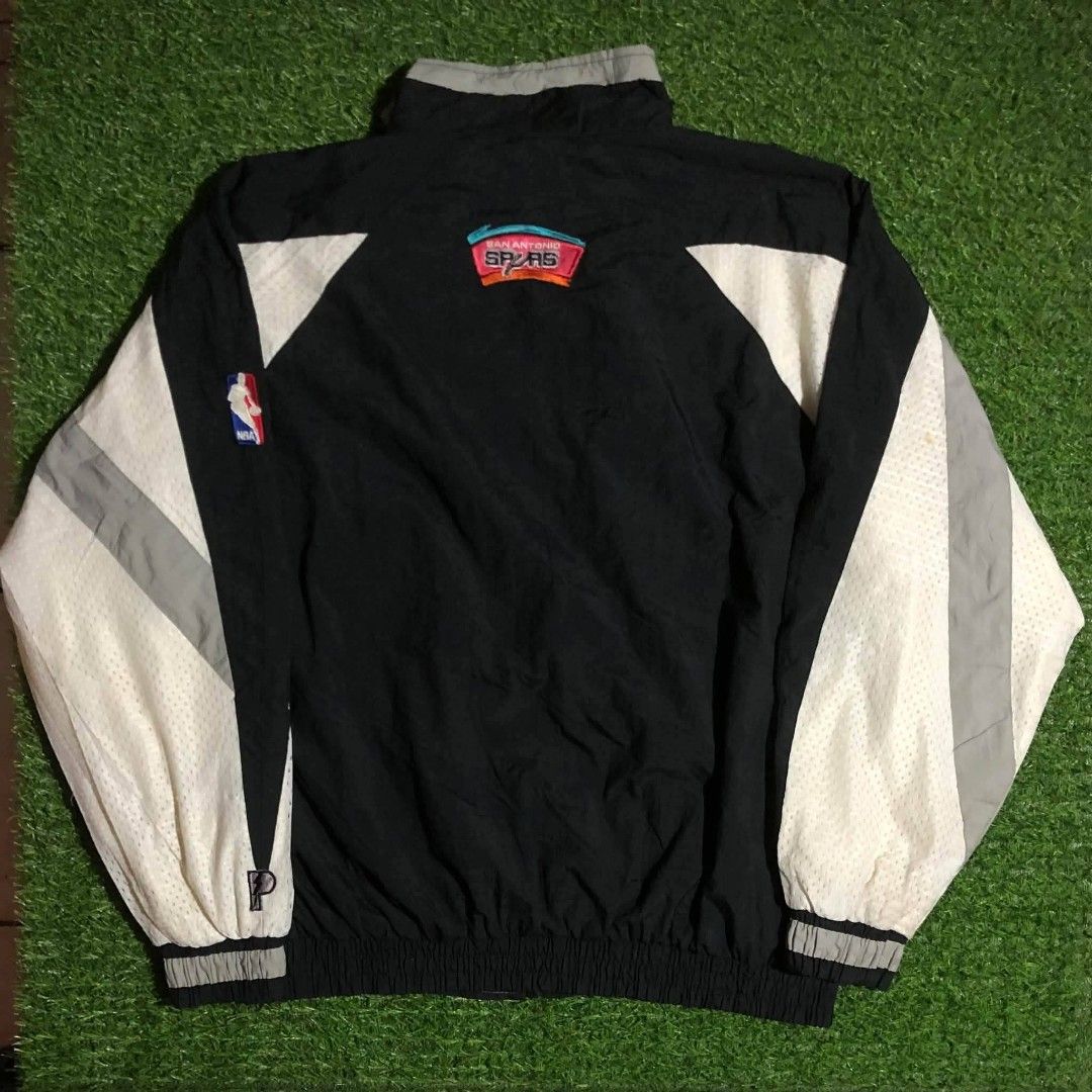 Spurs Vintage Jacket (Category: Coats, Jackets and Outerwear) located in Bacolod City. Submitted by nice_thriftt (Listing ID 1470109316, Image 2). Description: .