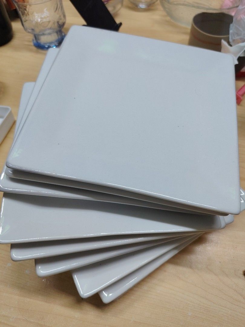 SQUARE PLATES 9pcs (Category: Other Kitchenware & Tableware) located in Caloocan City. Submitted by jamangelo27 (Listing ID 1469990147, Image 2). Description: 9pcs square plates pick up in Munoz Market or Walter Mart Quezon City.