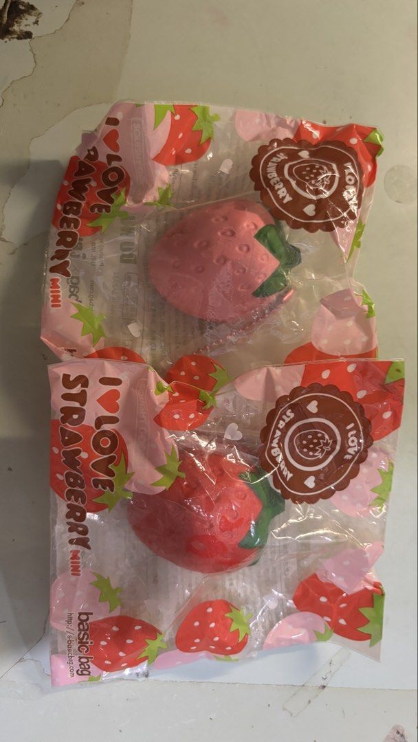 Squishy （分類：兒童玩具）位於 Hong Kong。 由 jhfnmdjt5m43771 提交（商品編號 1470115944，圖片 7）。簡介： 每隻價錢不一樣～ 如果有興趣可以dm我～ 可以show condition～。