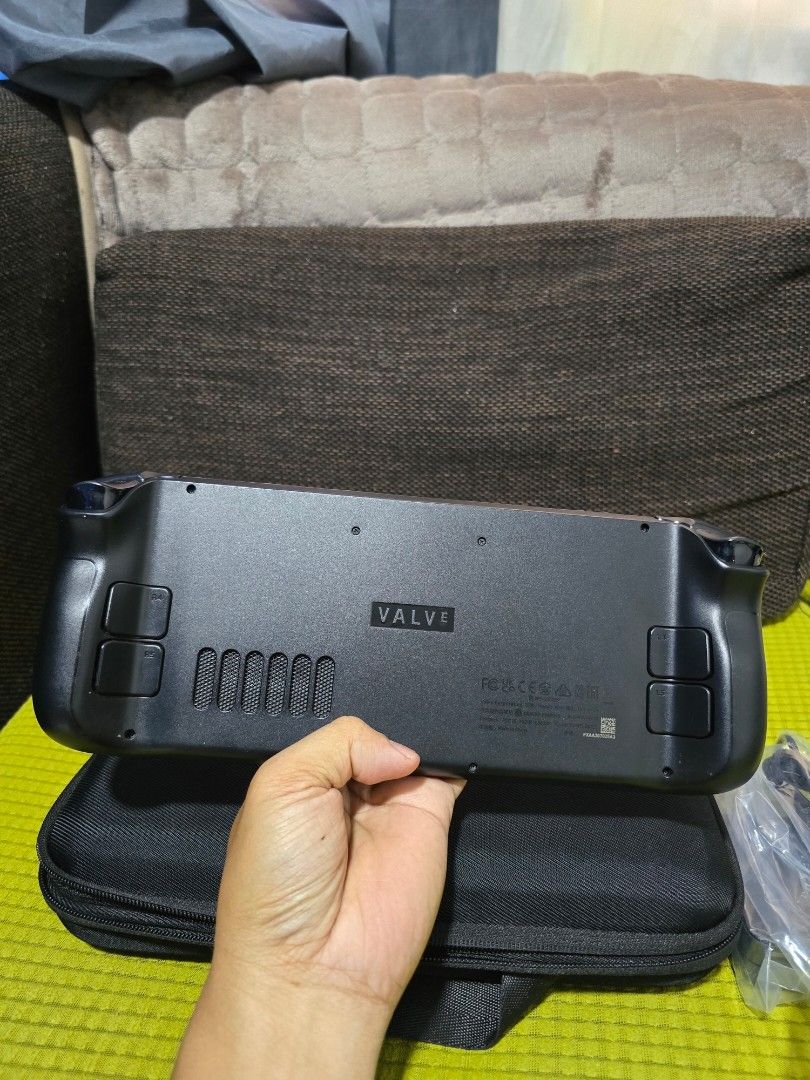 Steamdeck lcd (Category: Others) located in Caloocan City. Submitted by jesonvillegas (Listing ID 1470022853, Image 2). Description: 🔥 FOR SALE — STEAM DECK LCD 64GB WITH 256GB SD CARD 100% BATERY HEALTH 🔥 ━━━━━━━━━━━━━━━━━━━━ 💰 PRICE: ₱17,995 FIXED ❗ FIXED PRICE — NO LOWBALLERS ━━━━━━━━━━━━━━━━━━━━ 📦 INCLUSIONS: ✅ Steam Deck LCD 256GB ✅ Original/compatible Charger ✅ Protective Case ✅ Pouch ━━━━━━━━━━━━━━━━━━━━ 🔥 Ready to play — Plug & Play 