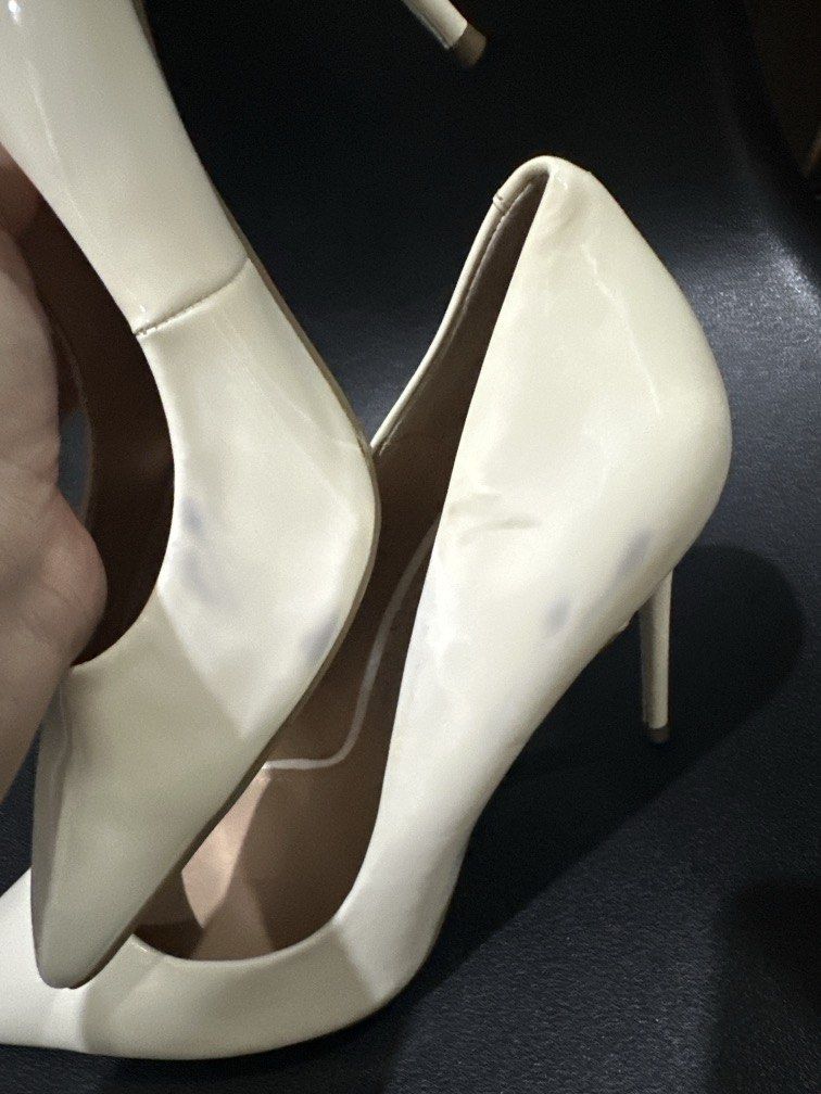 Steve Madden Heels (8.5) (Category: Heels) located in Manila. Submitted by krystalchewey_ (Listing ID 1470057500, Image 2). Description: Used Actual Photo Posted 500php With flaws Check photos .