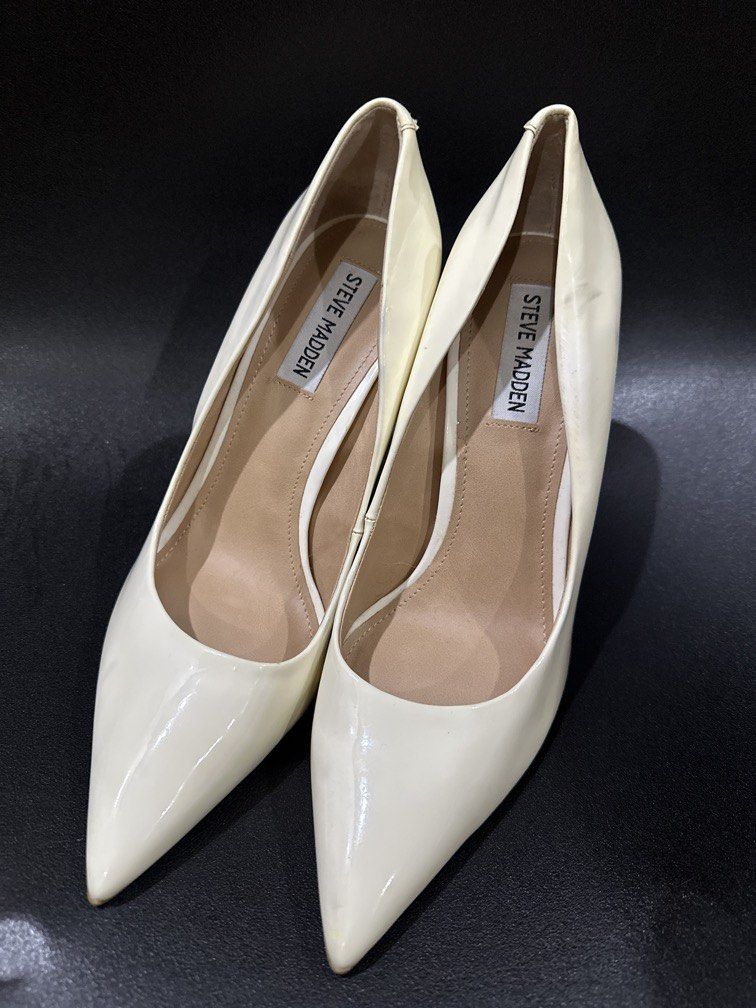 Steve Madden Heels (8.5) (Category: Heels) located in Manila. Submitted by krystalchewey_ (Listing ID 1470057500, Image 1). Description: Used Actual Photo Posted 500php With flaws Check photos .