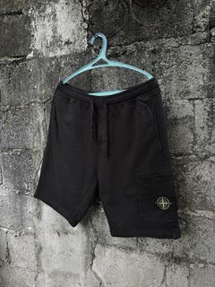 (Category: ) located in . Submitted by garments.sl (Listing ID 1469986968, Image 1). Description: .