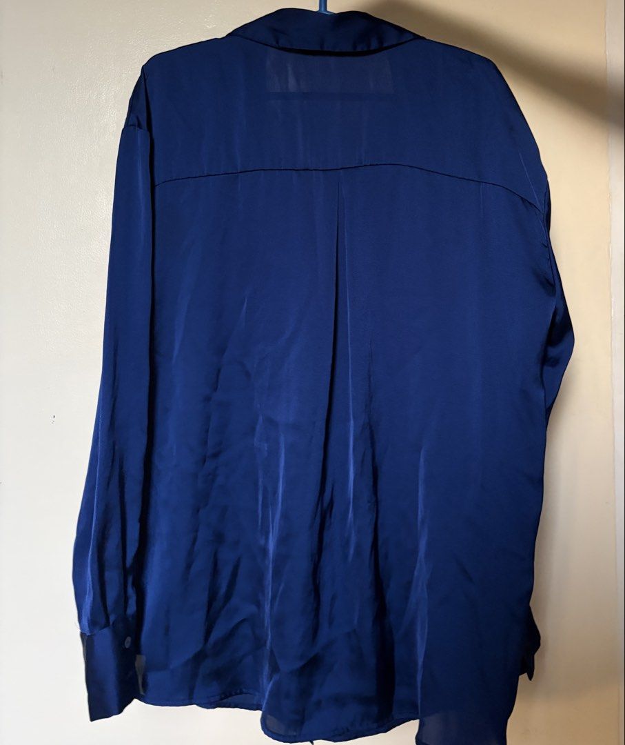 Stradivarius Royal Blue Satin Long Sleeve Button Down Blouse (Category: Longsleeves) located in Quezon City. Submitted by ditsysss (Listing ID 1470042170, Image 2). Description: collared neckline, relaxed slightly sheer drape, versatile for professional office wear or dressed down casually with jeans.