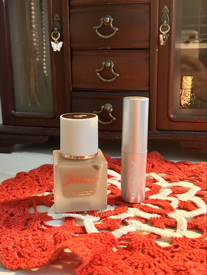 Strokes Foundation Deep 01 & Issy Skin Stick Sienna (Category: Makeup) located in Pinamalayan. Submitted by _dragonfly (Listing ID 1470085870, Image 1). Description: Strokes Soft Veil Foundation - Deep 01 • ₱180 • 70% ish full Issy Skin Stick - Sienna • ₱250 • 95% full Rfs - pumuti ako, too dark na tong shade for me .