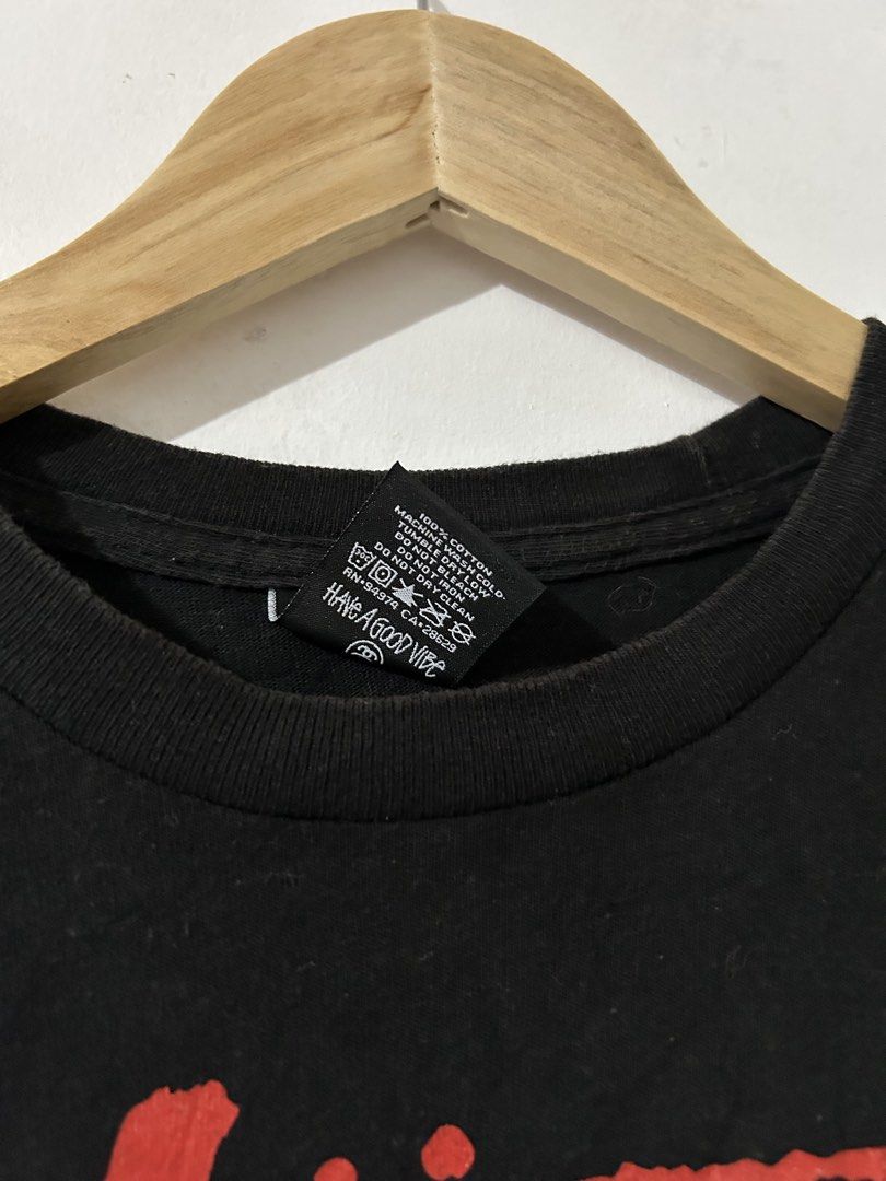 Stussy shirt (Category: Formal Shirts) located in Manila. Submitted by livedog-d301 (Listing ID 1470095238, Image 2). Description: Stussy shirt Size medium .