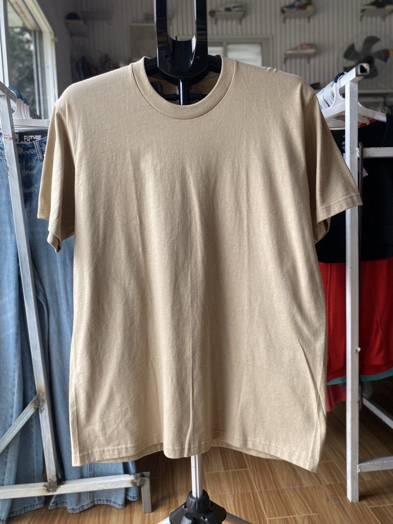 Supreme Brown Basic Plain T-Shirt (Category: Tshirts & Polo Shirts ) located in Digos. Submitted by dessirie. (Listing ID 1469973631, Image 2). Description: L=29 inches |W=22 inches Authentic fresh from California 📦 We ship anywhere in the Philippines via J&T Express. ❌️No COD – Payment First Policy 📹 We offer video calls for transparency so you can personally inspect your item before shipment. 📝 Layaway terms available 📩For inquiries, reserv