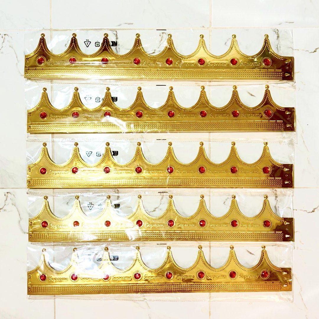 Supreme Crown (Category: Action & Battle Toys) located in Santa Rosa. Submitted by shikaricollectibles (Listing ID 1470077471, Image 2). Description: Supreme Crown ₱1,500 each.