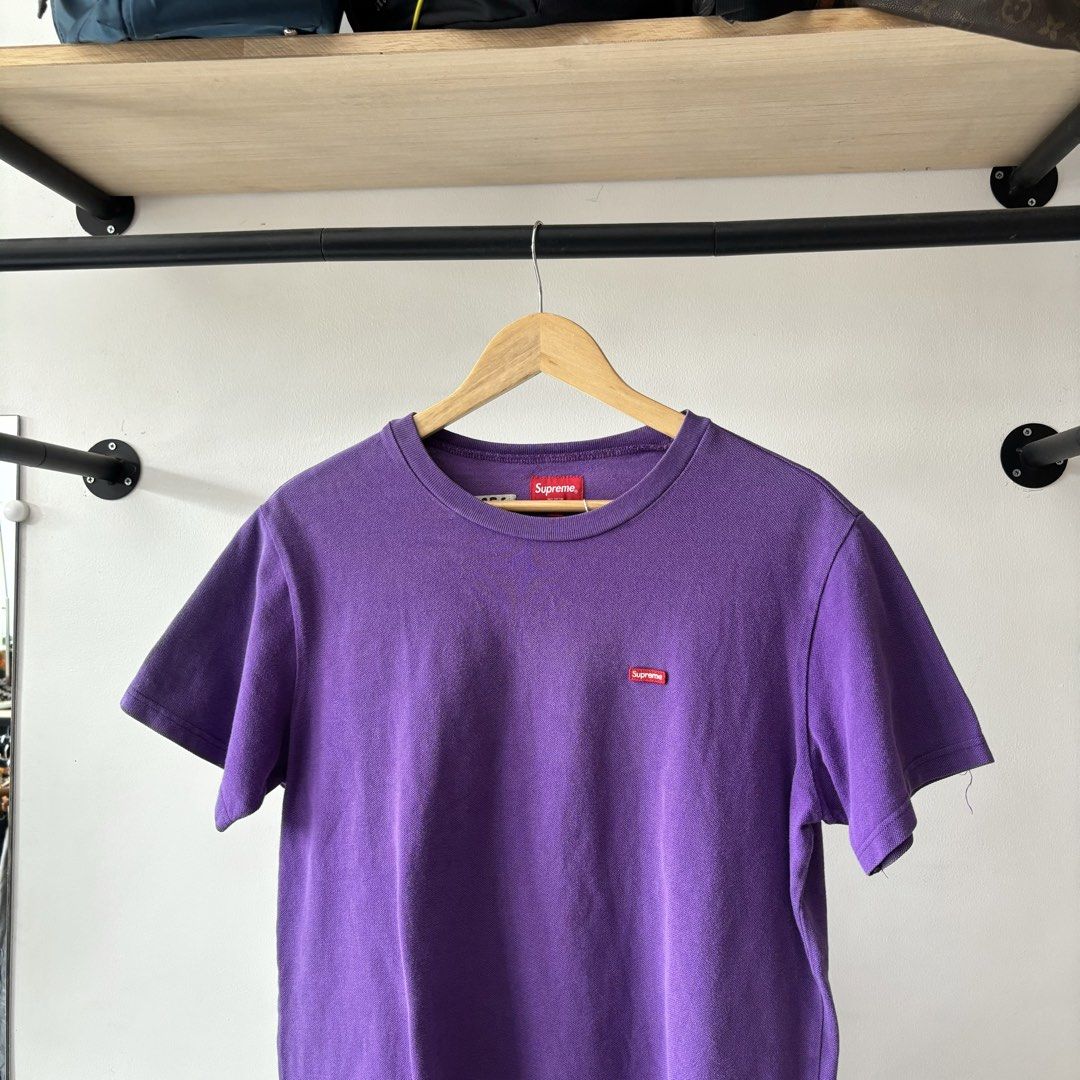 Supreme Small Box Logo Tee Purple Size L (Category: Tshirts & Polo Shirts ) located in Bambang. Submitted by heats777 (Listing ID 1470018767, Image 1). Description: - Brand: Supreme - Color: Bright Purple - Size: Large - Material: 100% Cotton - Design: Embroidered red box logo on left chest - Condition: Good.