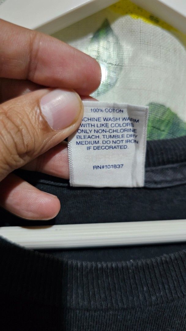 Supreme Tee (Category: Tshirts & Polo Shirts ) located in Kibawe. Submitted by Thrift_ni_Babac (Listing ID 1470082621, Image 3). Description: For Sale Suprem3 Tee Medium Size 21 x 28 Very good condition Color Rate: 9.5/10 .