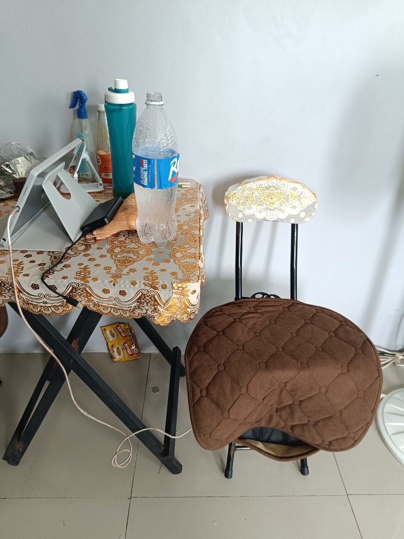 Table with 2 chairs. (Category: Tables & Sets) located in Valenzuela. Submitted by justgorjas (Listing ID 1469999338, Image 3). Description: NEGOTIABLE, bigyan niyo po ako ng price. may slight issue lang regarding sa rusting pero when it comes to sturdy, goods na goods pa. yung dalawang upuan goods na goods din mahal ito sa orange app. total srp niya kapag brand new: 439 each sa chairs, so two chairs are 878 na. :) dont mind yung mga gamit ko po 