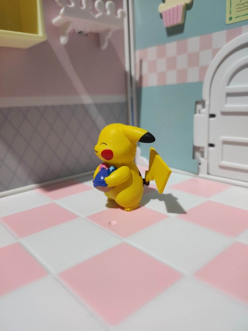 T-arts Pokemon: Munching Time - Pikachu (Category: Action & Battle Toys) located in Taguig. Submitted by lilrootshop (Listing ID 1469969902, Image 2). Description: ***Crossposted*** Price: 180 AUTHENTIC First to pay basis. No COD. For item reservation, a down payment of 50% or 100 pesos (whichever is less) is required. Down payment is non-refundable. One month reservation only. Location: Taguig (near BGC) MOP: GCash / Maya / GoTyme.