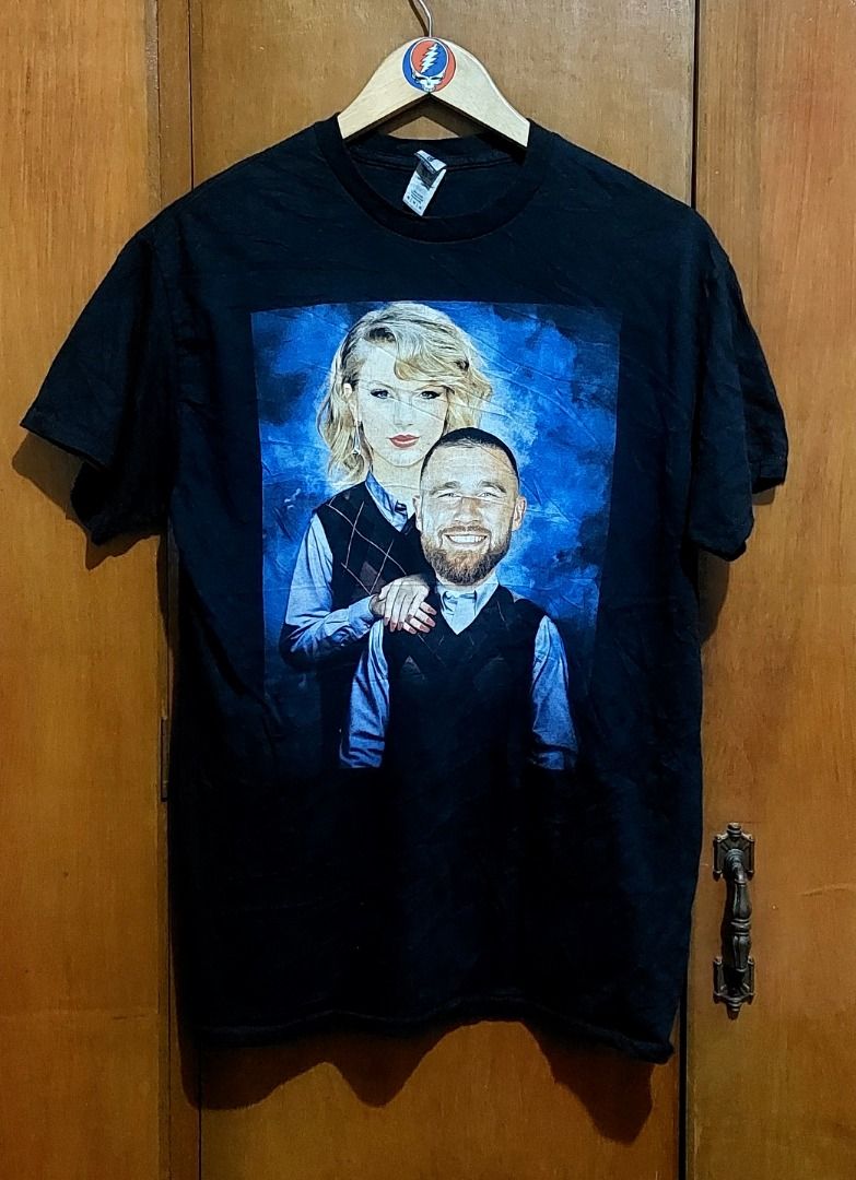 Taylor Swift Travis Kelce Graphic T-Shirt, Men's Fashion, Tops & Sets ...