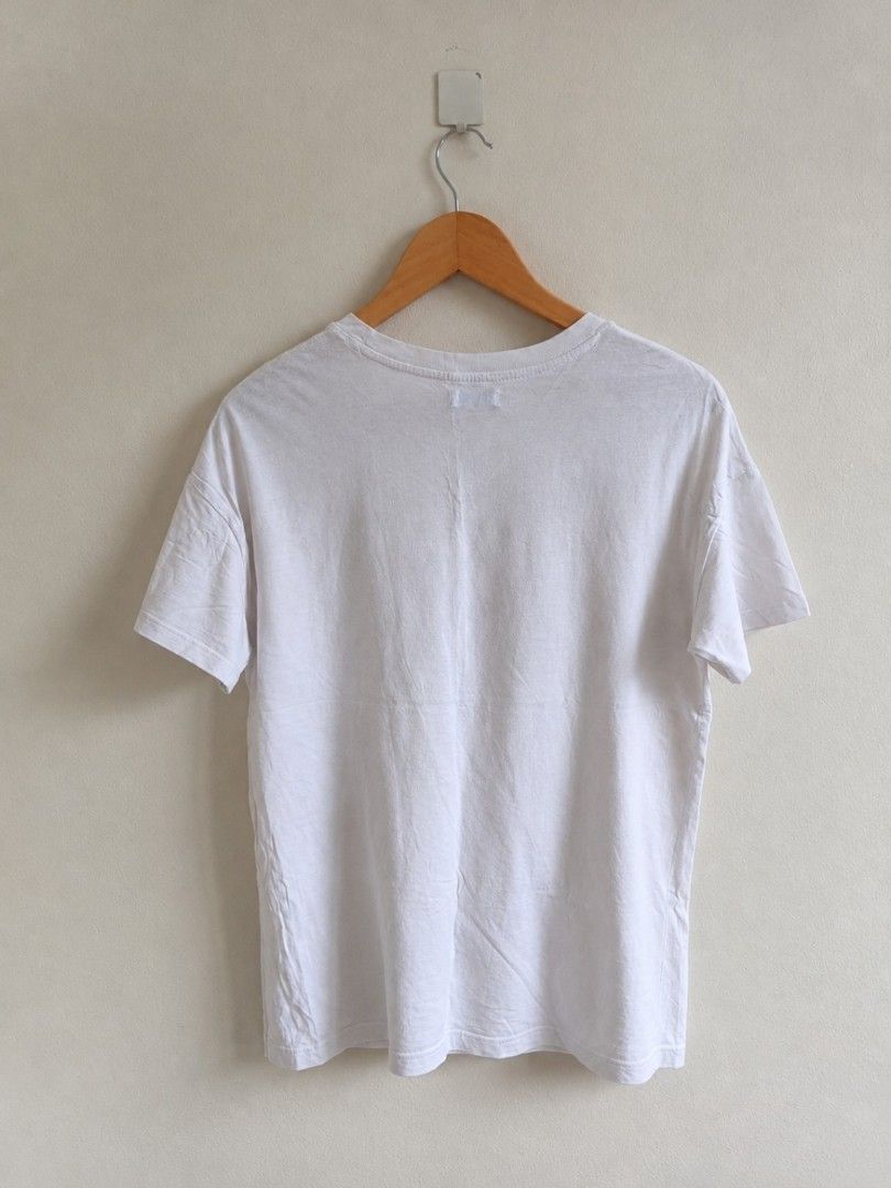 TBT Graphic T-Shirt | Size - Medium to Large | (Category: Shirts) located in Manila. Submitted by maxinesotto (Listing ID 1469947381, Image 3). Description: ‎📢 ₱99 ‎📍 Location: Tayuman, Manila ‎ ‎Details: ‎✓ Condition: Good as new ‎✓ RFS: Decluttering ‎✓ Size: Indicated in the listing title ‎ ‎Payment: GCash (Payment first) ‎ ‎Delivery: ‎- Same day pick-up via Lalamove / Joyride / Angkas ‎ ‎First to pay, first to get the item. ‎No reservations.