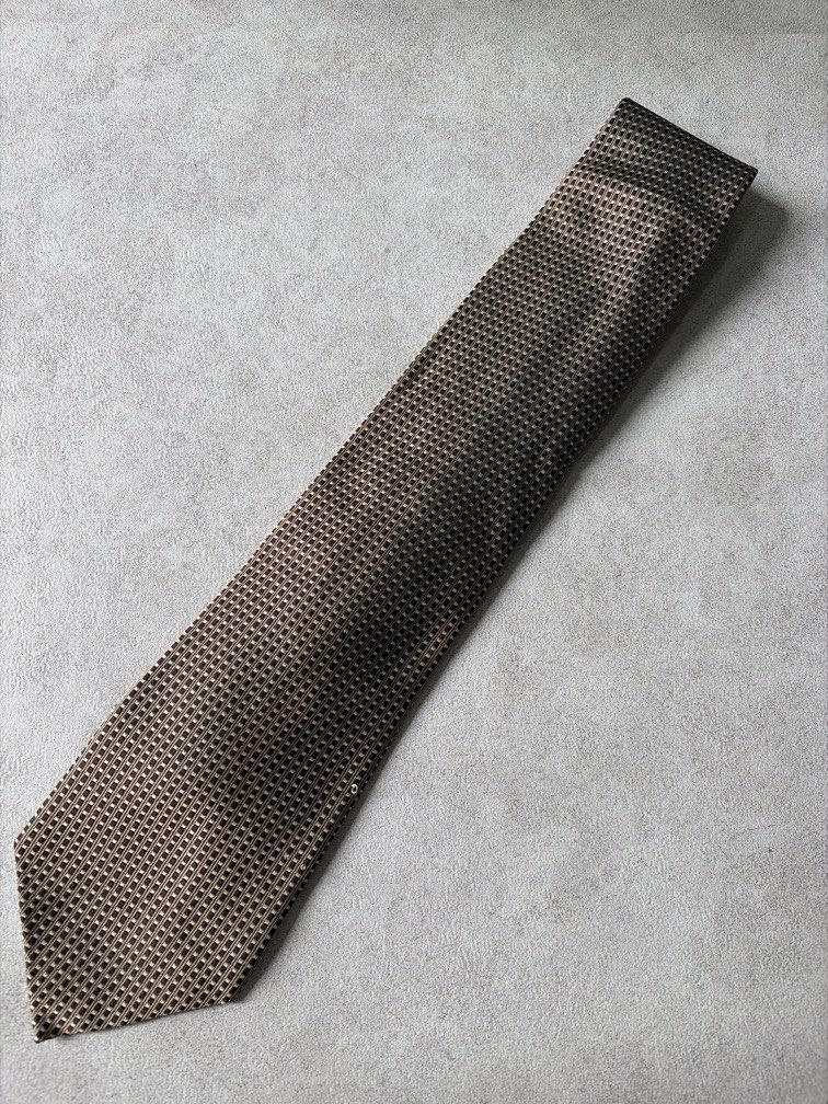 Temalo Necktie (Category: Ties) located in Pasig City. Submitted by chamoisee (Listing ID 1469969774, Image 1). Description: Temalo Necktie.