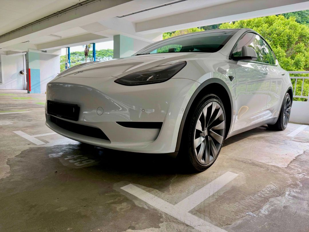 Tesla Model Y Electric RWD (A) (Category: Used Cars) located in Singapore. Submitted by sh_sg (Listing ID 1470118525, Image 3). Description: - White Tesla Model Y with High ARF of 27K (RWD) Comes with the following upgrades worth > 10K - Original Juniper suspension and coilivers - 2k ⁠- 20 inch Juniper Gemini rims and tyres: 6k ⁠- cybertruck steering wheel: 528 (can provide the original) ⁠- auto sunshade: 728 ⁠- dashcam with extra battery: 728 Ot