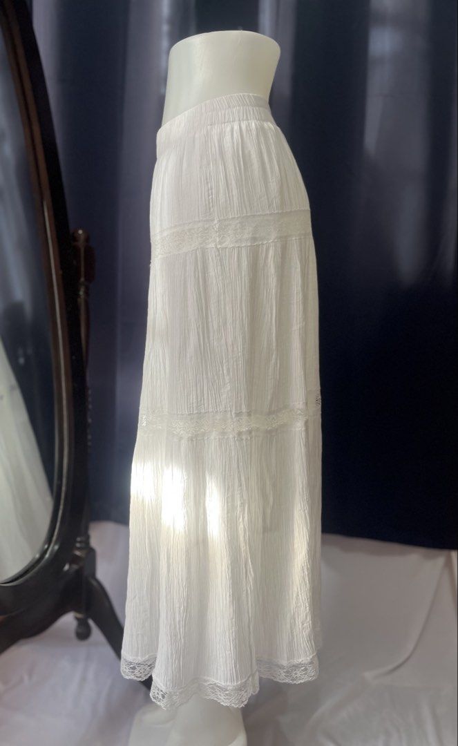 Thailand 100% cotton skirt (Category: Skirts) located in Baguio. Submitted by grrrrwmm__2day (Listing ID 1470081389, Image 3). Description: .