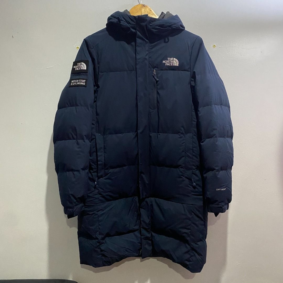 The North Face 2-Way Long Down Parka M (Category: Coats, Jackets and Outerwear) located in Antipolo. Submitted by bentakahitanoano (Listing ID 1469957918, Image 2). Description: The North Face 2-Way Zip-Off Detachable Long Down Parka Coat (DryVent) Authentic The North Face 2-in-1 convertible down parka featuring a hidden 360° waist zipper that transforms this full-length bench coat into a standard short puffer jacket in seconds. Built with a wate
