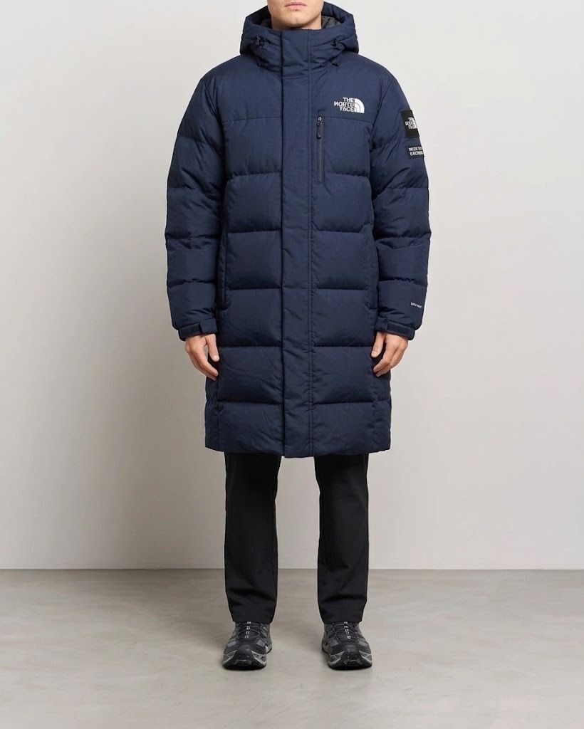 The North Face 2-Way Long Down Parka M (Category: Coats, Jackets and Outerwear) located in Antipolo. Submitted by bentakahitanoano (Listing ID 1469957918, Image 1). Description: The North Face 2-Way Zip-Off Detachable Long Down Parka Coat (DryVent) Authentic The North Face 2-in-1 convertible down parka featuring a hidden 360° waist zipper that transforms this full-length bench coat into a standard short puffer jacket in seconds. Built with a wate