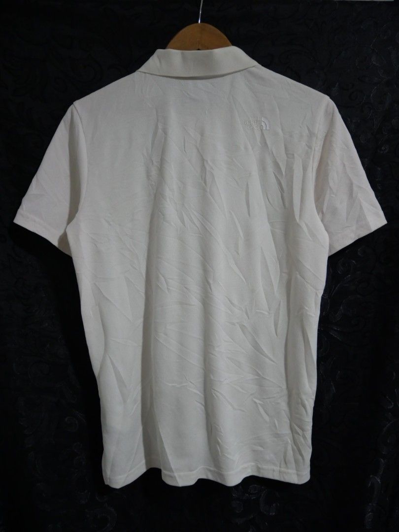 The North Face ( Flash Dry ) (Category: Tshirts & Polo Shirts ) located in Manila. Submitted by tristan12_13 (Listing ID 1470021026, Image 3). Description: Size Small on tag Dimes: W- 19 x L- 26 As new condition No flaws Color rate: 10/10 Color may vary due to lighting .