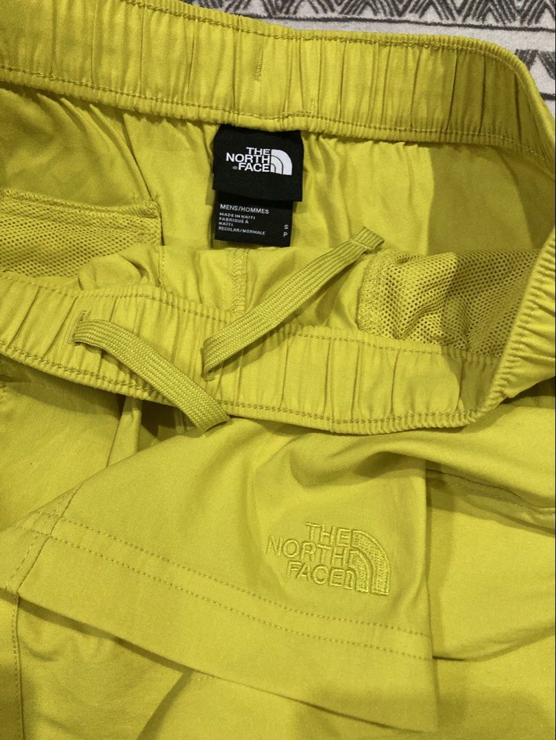 The North Face Men's Class V Pull-On Short i (Category: Shorts) located in General Santos City (Dadiangas). Submitted by amorhesthrift (Listing ID 1470061393, Image 3). Description: Good to new condition Size📏W30-34 L16 Free shipping.