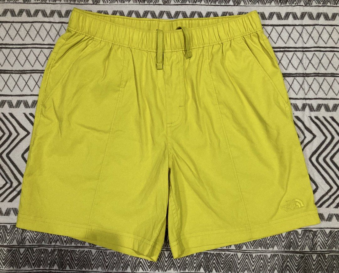 The North Face Men's Class V Pull-On Short i (Category: Shorts) located in General Santos City (Dadiangas). Submitted by amorhesthrift (Listing ID 1470061393, Image 1). Description: Good to new condition Size📏W30-34 L16 Free shipping.