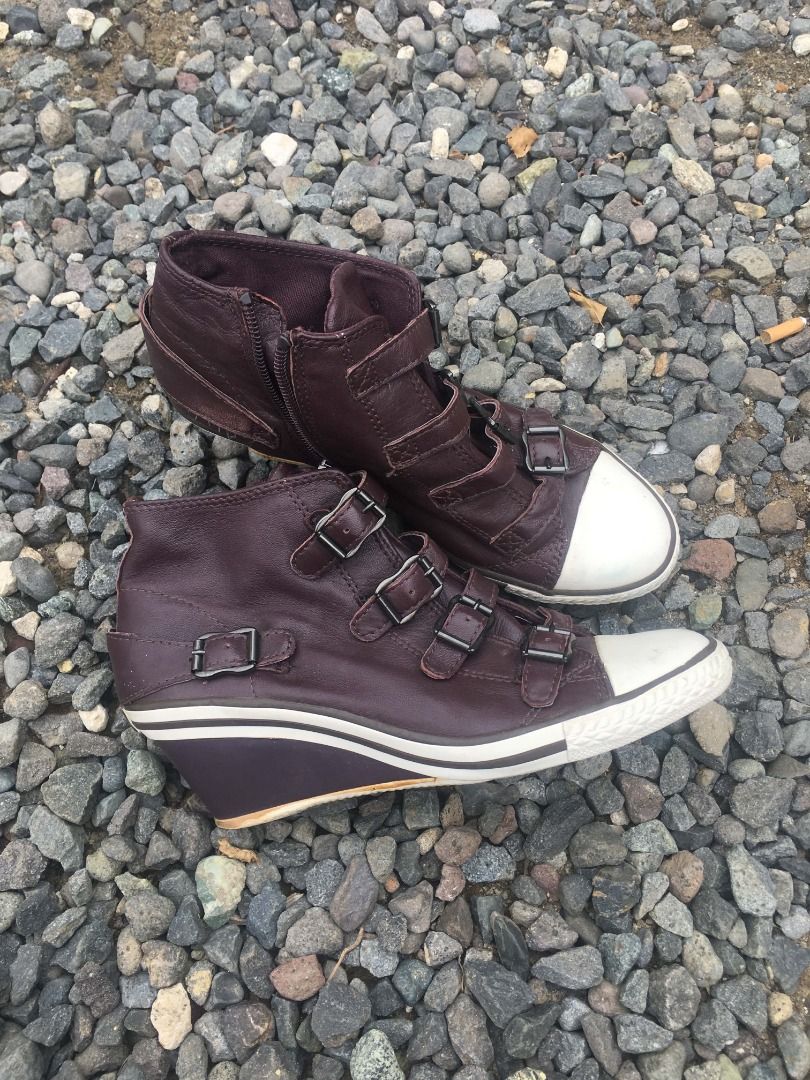 Thelma Ash Wedge (Category: Sneakers) located in Cagayan de Oro. Submitted by zzgnep (Listing ID 1470134640, Image 2). Description: Thelma Ash wedge Size 37 Condition 8.5/10 .