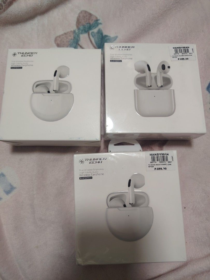 Thunder earpods (Category: Earphones) located in Mandaluyong City. Submitted by twovv (Listing ID 1470131450, Image 1). Description: Brand new Sealed BELOW SRP Original price : 499.75.