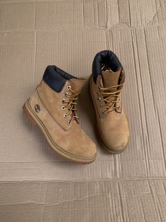 (Kategori: ) berada di . Dikirim oleh 505sneakers (ID iklan 1470040479, Gambar 1). Deskripsi: .