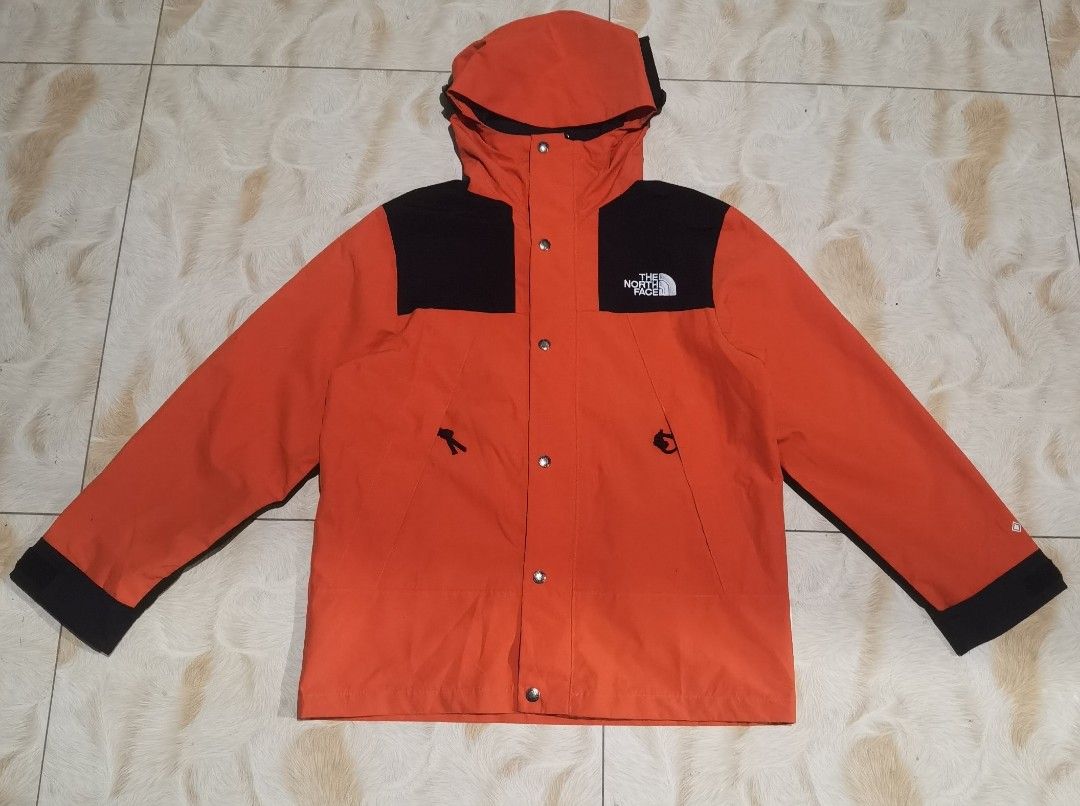 TNF GORE-TEX (Category: Activewear) located in Compostela. Submitted by thevintage92 (Listing ID 1470057415, Image 1). Description: TNF GORE-TEX Waterproof Jacket! Breathable, Good as new condition no major flaw DIMES: 22X27 2k SHIPPED Actual Photo Posted. Not Affiliated with or promoting any brands. All trademark belongs to rightful owner..