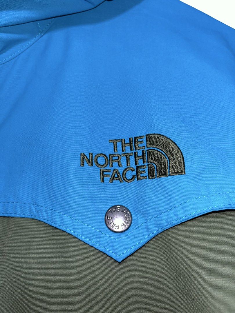 TNF Windbreaker (Category: Hoodies) located in Bulacan. Submitted by orlyvalle010488 (Listing ID 1469949811, Image 2). Description: .