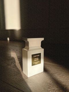 (Category: ) located in . Submitted by neomieperfumeshop (Listing ID 1469970873, Image 1). Description: .
