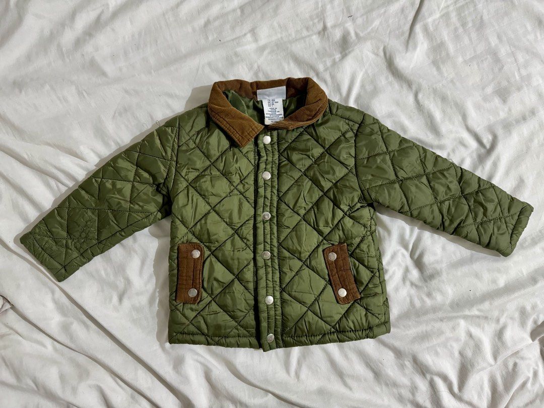 Baby Jacket (Category: Babies & Kids Fashion) located in Paranaque City. Submitted by april_anythingpreloved (Listing ID 1470083686, Image 1). Description: - Brand: Tommy Bahama - Size on tag: 12 to 18 months (EU 86) - Color: Brown with green lining - Closure: Convenient snap buttons - Condition/Details: Warm, cozy, and great for Tagaytay or Baguio trip - Bought in the US -RFS: Decluttering - Location: Paranaque .