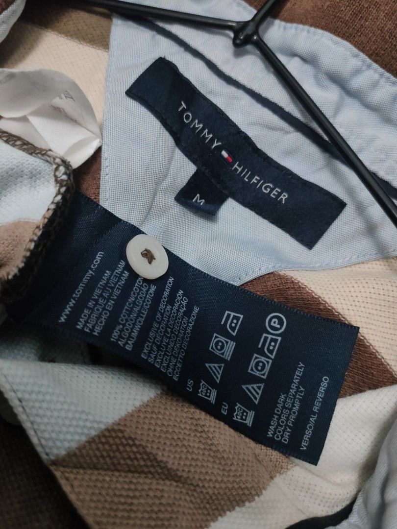 TOMMY HILFIGER POLO SHIRT (Category: Tshirts & Polo Shirts ) located in Baguio. Submitted by jathriftx (Listing ID 1470112167, Image 3). Description: TOMMY HILFIGER POLO SHIRT Medium Excellent condition Ganda nito 👌 *Pinhole (likod) 35350 + sf only.