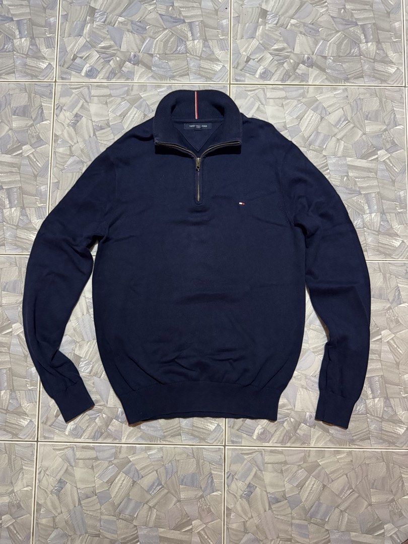 Tommy Hilfiger Qzip (Category: Formal Shirts) located in Argao. Submitted by janmaning-0624l95 (Listing ID 1470013089, Image 1). Description: Tommy Hilfiger Q zip Size small Dimes 19 x 26 Good as new No issue 1600 pesos Location Argao Cebu.