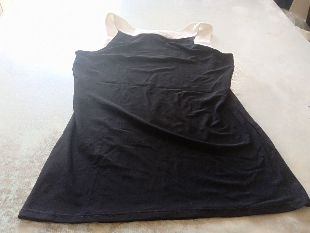 Tops US BNEWTAG $68) (Category: Others Tops) located in Los Banos. Submitted by mania-62906 (Listing ID 1470030994, Image 1). Description: BNEWTAG. US small.