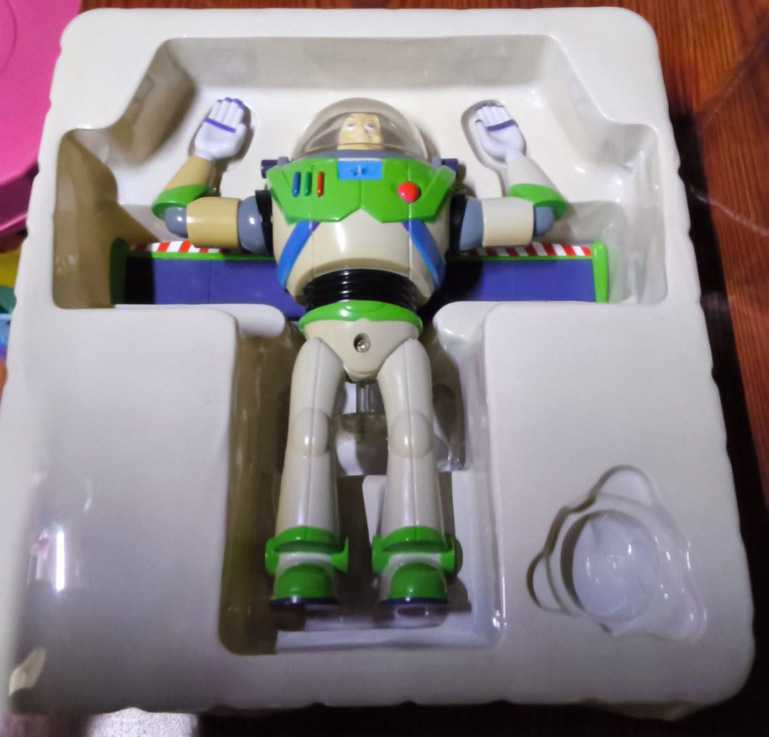 Toy Story 2 Flying Buzz Lightyear Action Figure (working condition) (Category: Figurines & Statues) located in Manila. Submitted by the_thrift_shop_onlineph (Listing ID 1469978841, Image 3). Description: No long reservation, priority ASAP buyer Products in hand ready to ship Feel free to chat, message or text for additional pictures and inquiry for the availability of the items before placing an order. Details: - Used item in working conditon - A