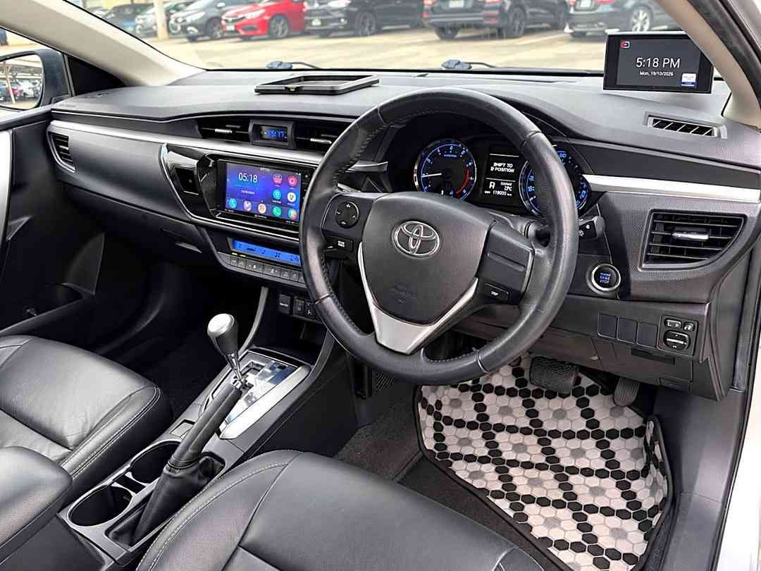 Toyota Corolla Altis 1.6 Standard (A), Cars, Used Cars on Carousell